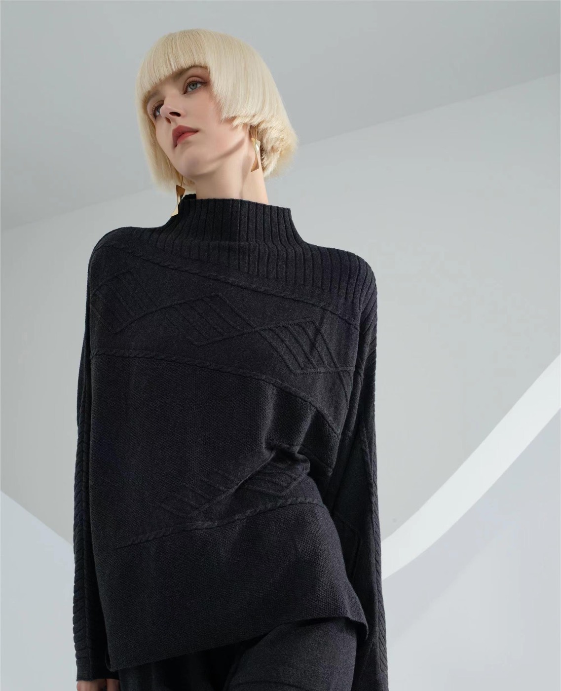 Style 22861, on a model, another colourway