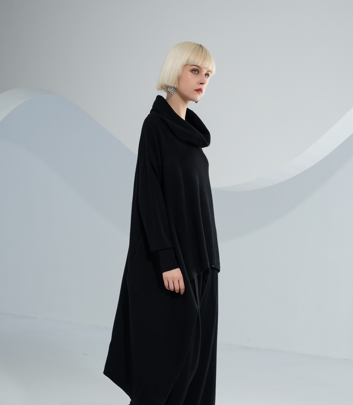 Style 22905, on a model, another colourway