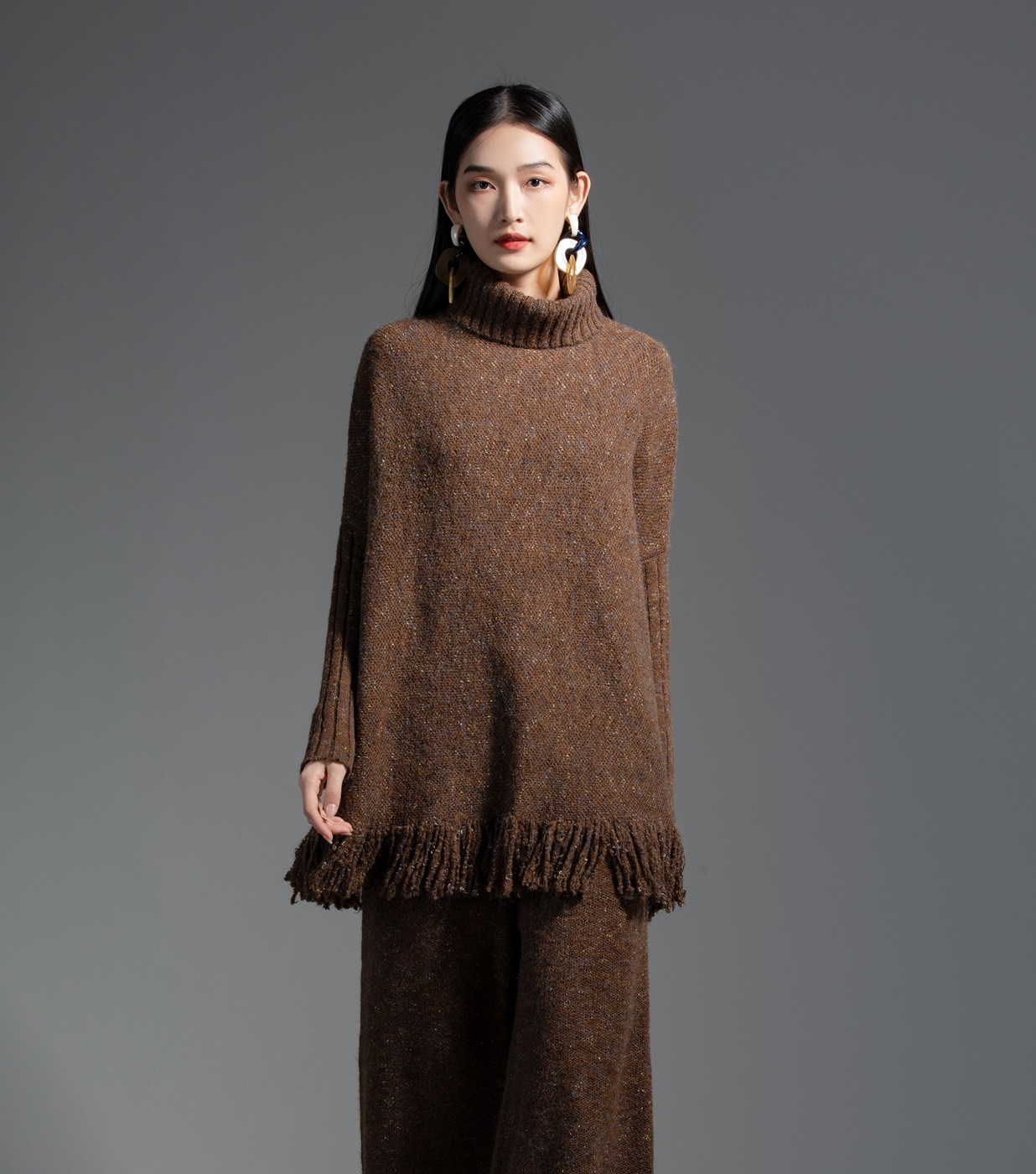 Style 22952, on a model, another colourway