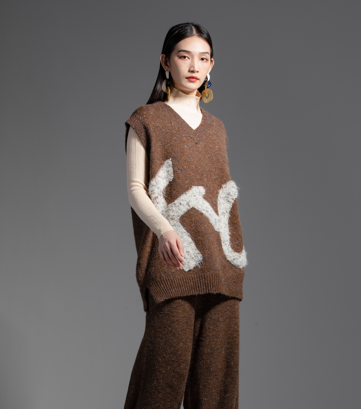 Style 22962, on a hanger