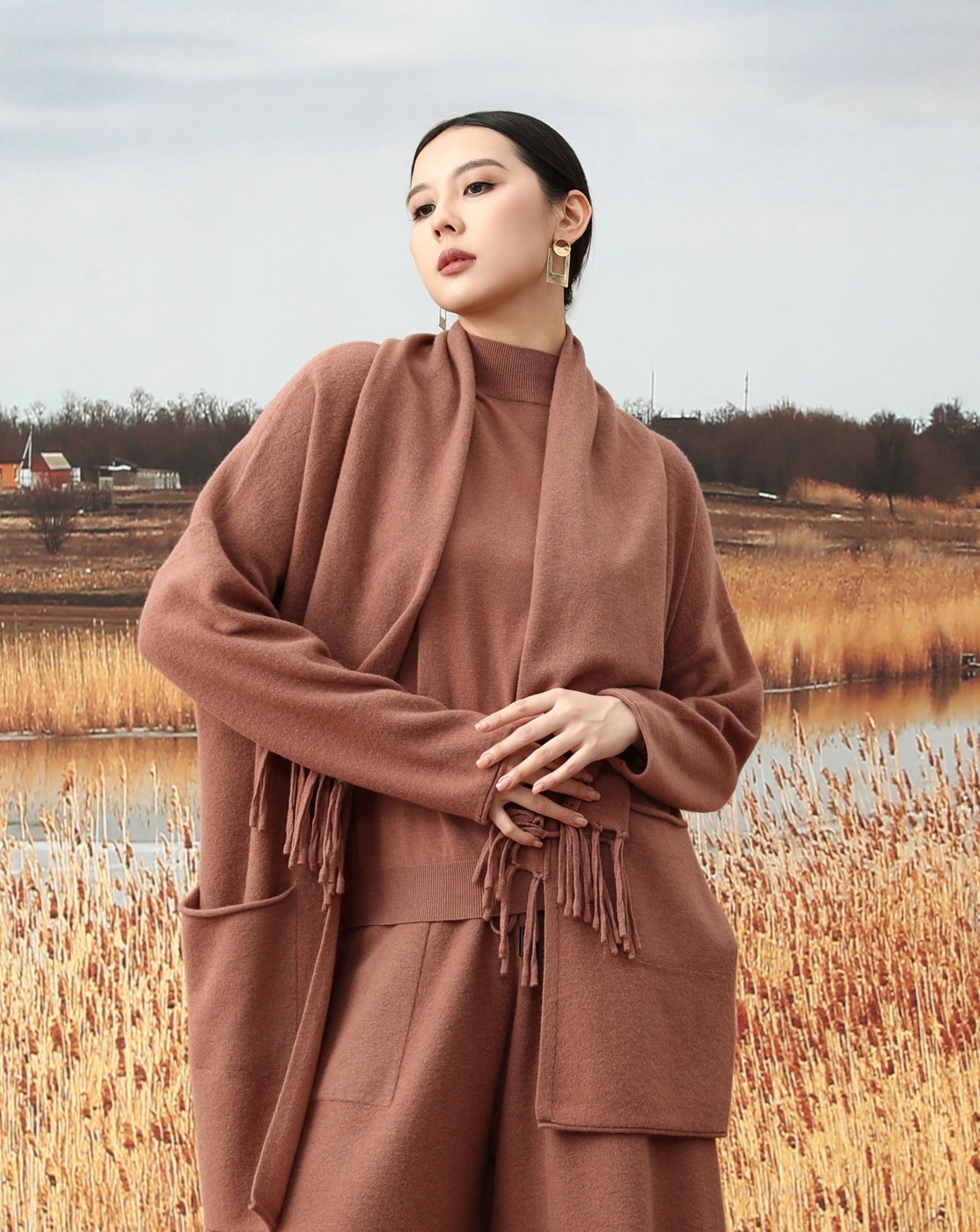 Style H51863, on a model, another colourway